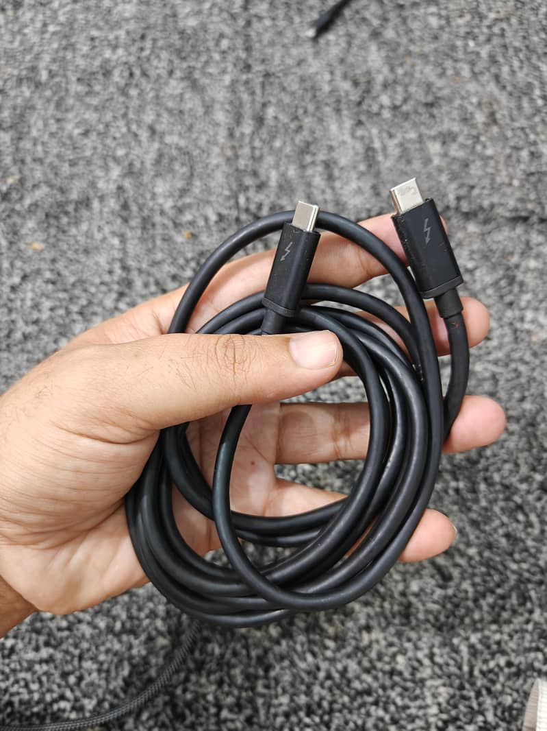 Dell thunderbolt 3 2 Meter cable 2