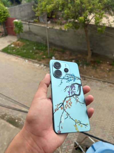 Xiaomi Redmi Note 14 condition 10/10 box charger in 8 months warranty.