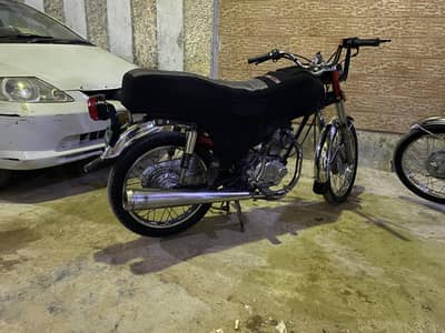Urgent sale kar raha hu lay nay walay Contact karay