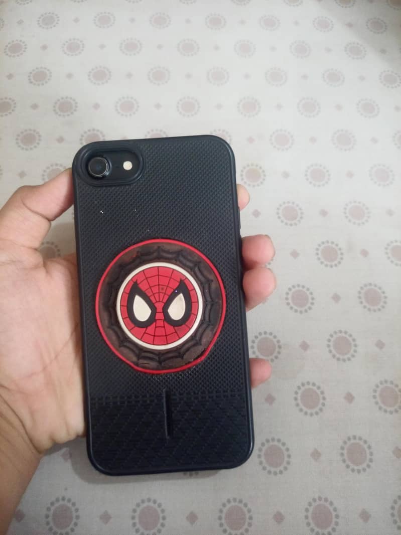 Apple iPhone 7 0