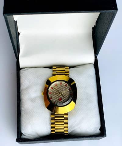 Men's stainless steel golden Watch ⌚