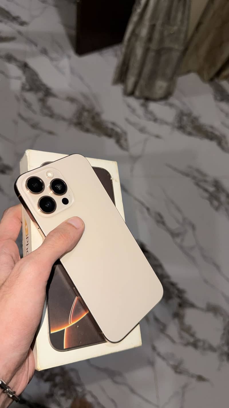 iphone 16 pro max 2