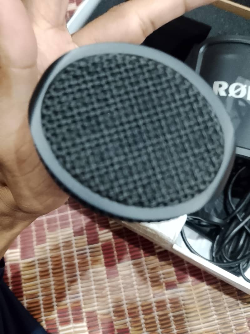 USB Condenser Microphone for Recording & Streaming 14