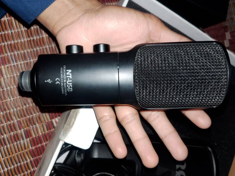 USB Condenser Microphone for Recording & Streaming 15