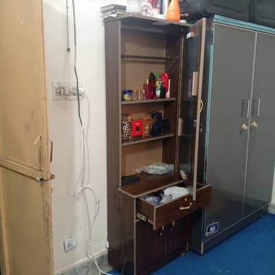 wardrobe table