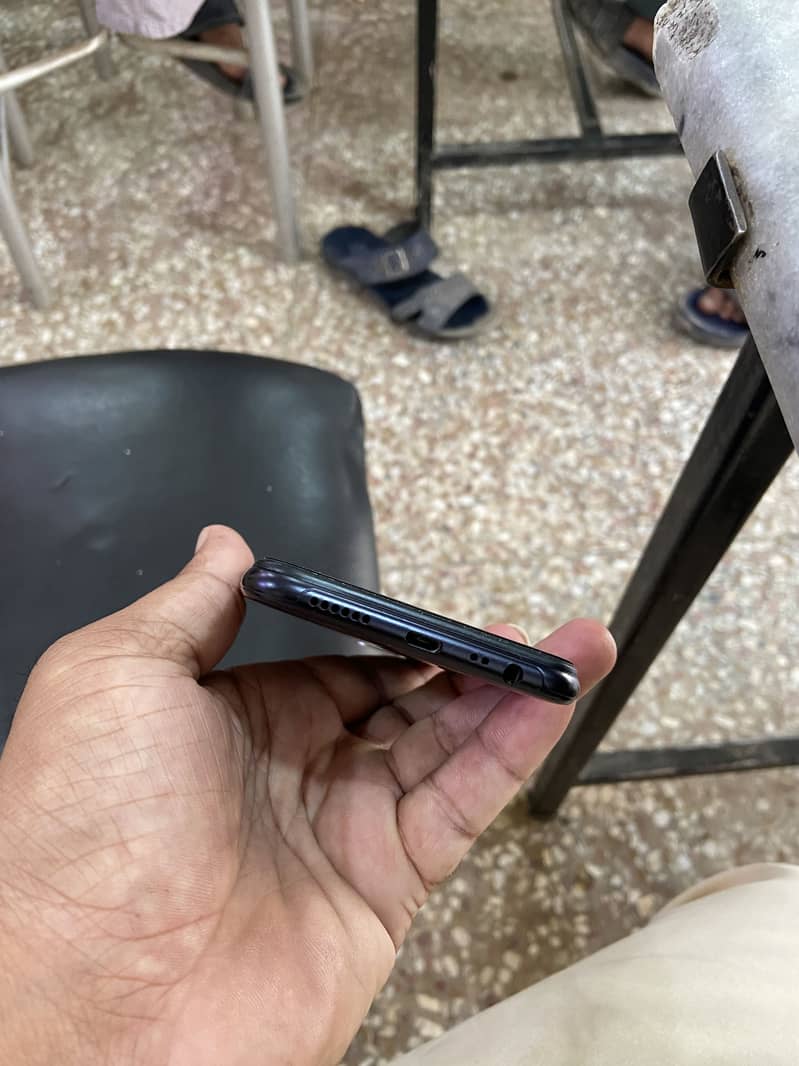 Apple iPhone 11 12
