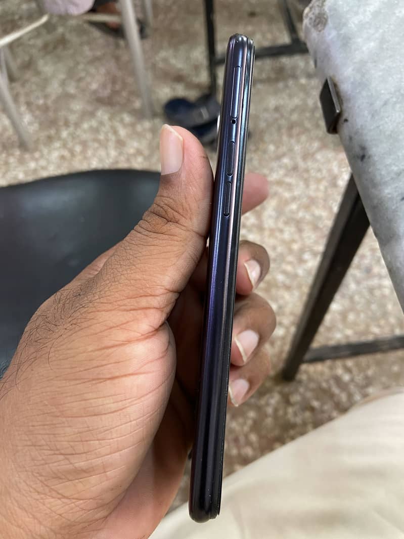 Apple iPhone 11 15