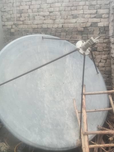 Large Size Satellite Dish with LNB | C-Band Dish | Complete Setup