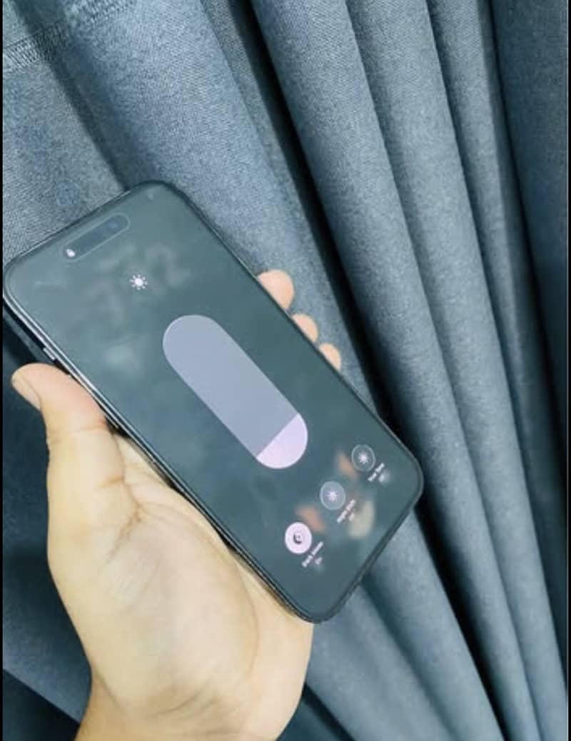 Apple iPhone 14 Pro Max 7