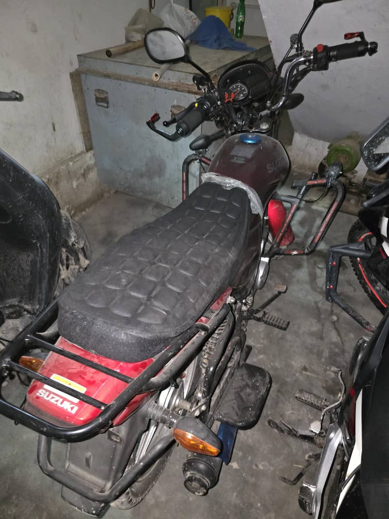 Suzuki gd110 7