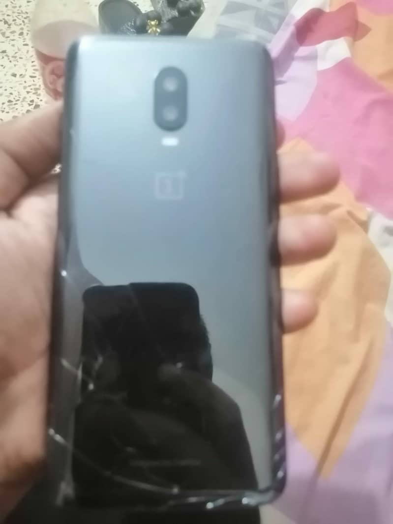 One Plus 6T 3