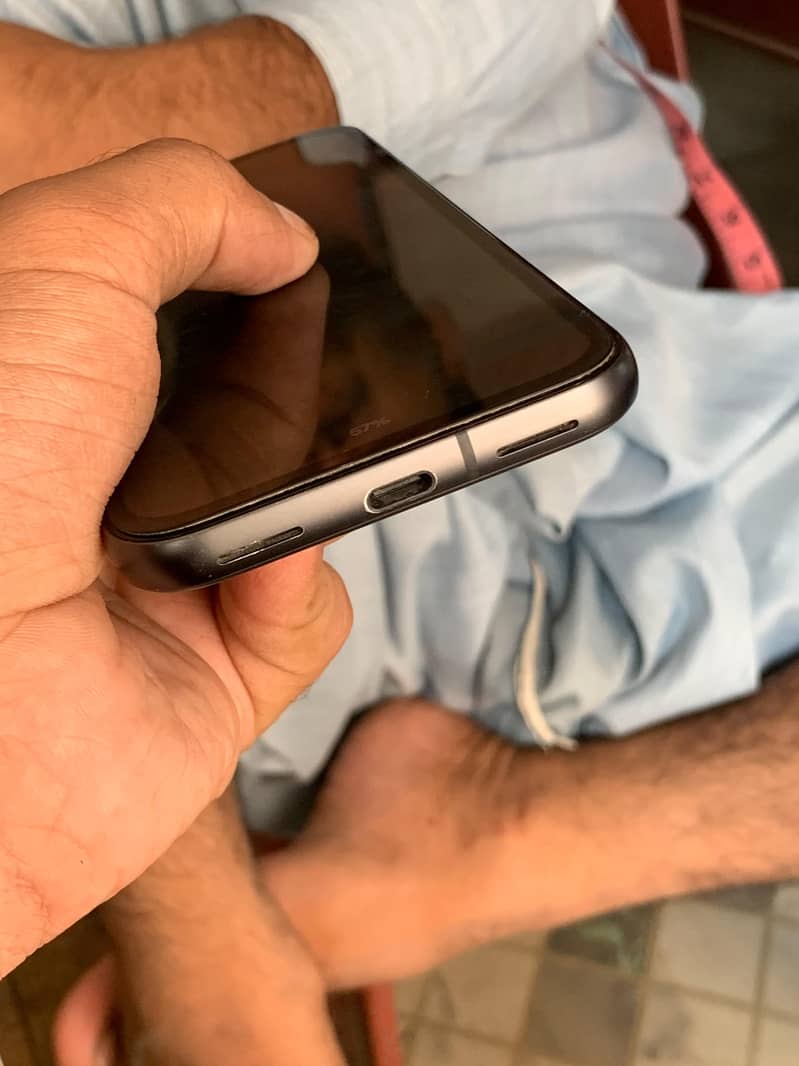 Google Pixel 8a 3