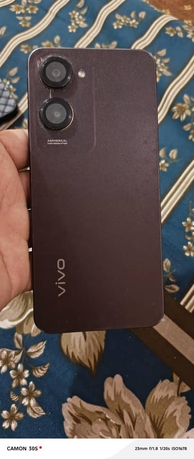 Vivo Y18