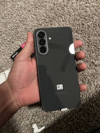 Samsung A37 locked 128gb