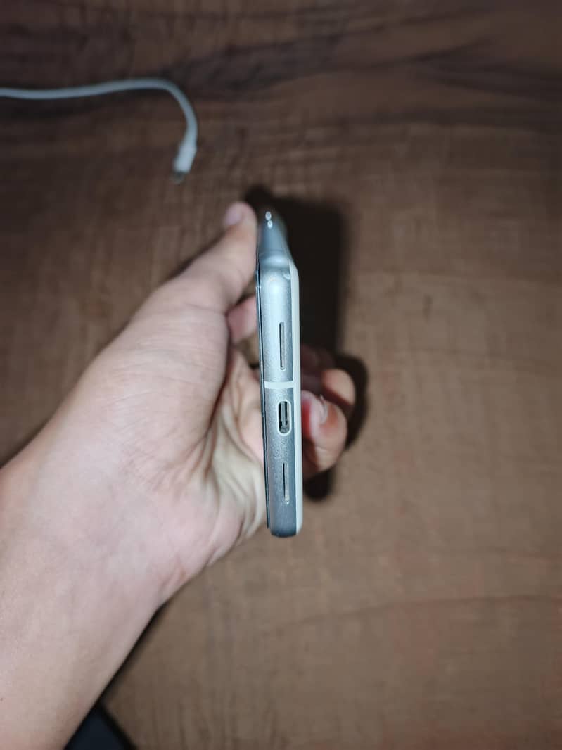 Google Pixel 7 5