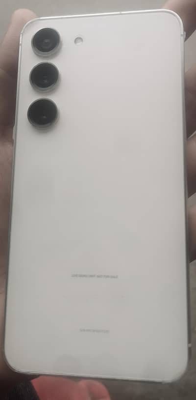 SAMSUNG S23