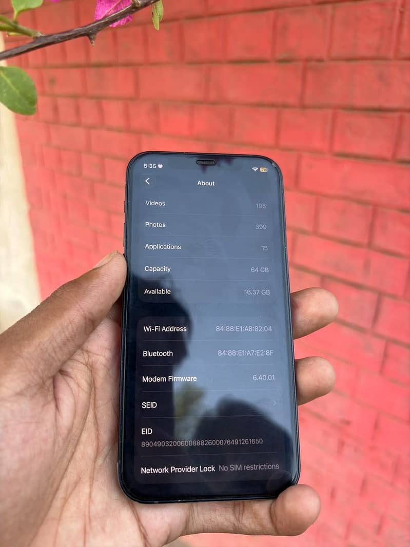 Apple iPhone 12 1