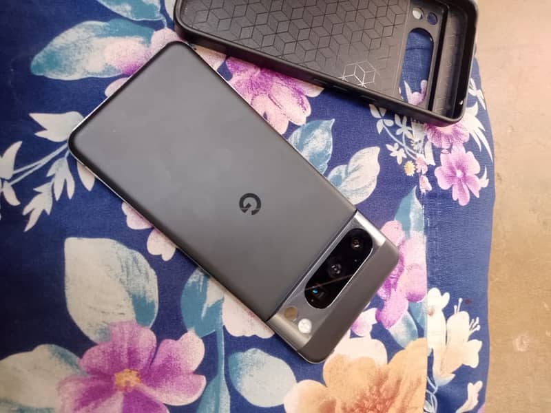 Google Pixel 8 Pro 1