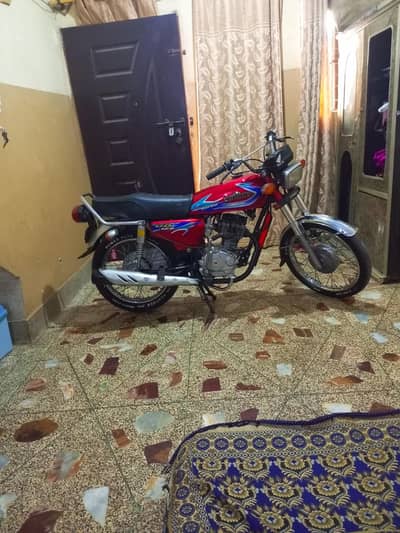 unique 125 2018 in liyaqatabad details parhe 03112984471