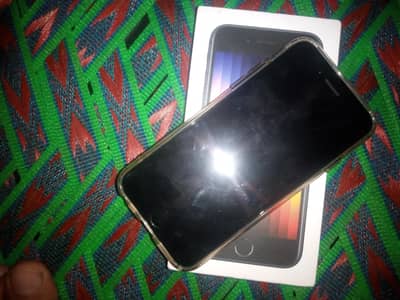 Apple iPhone SE 3rd generation only 10 month used warranty remaining