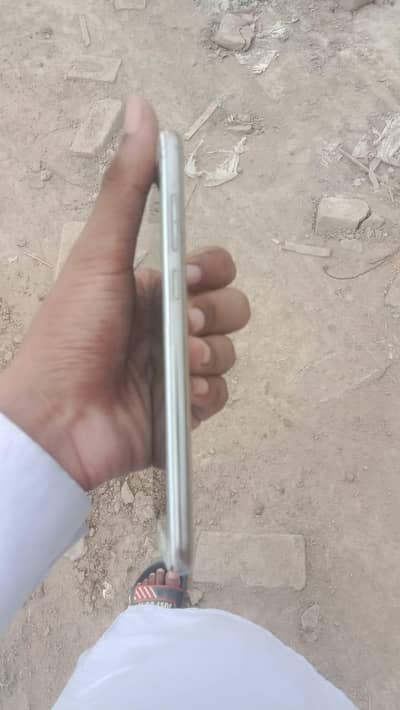 Honor 7C