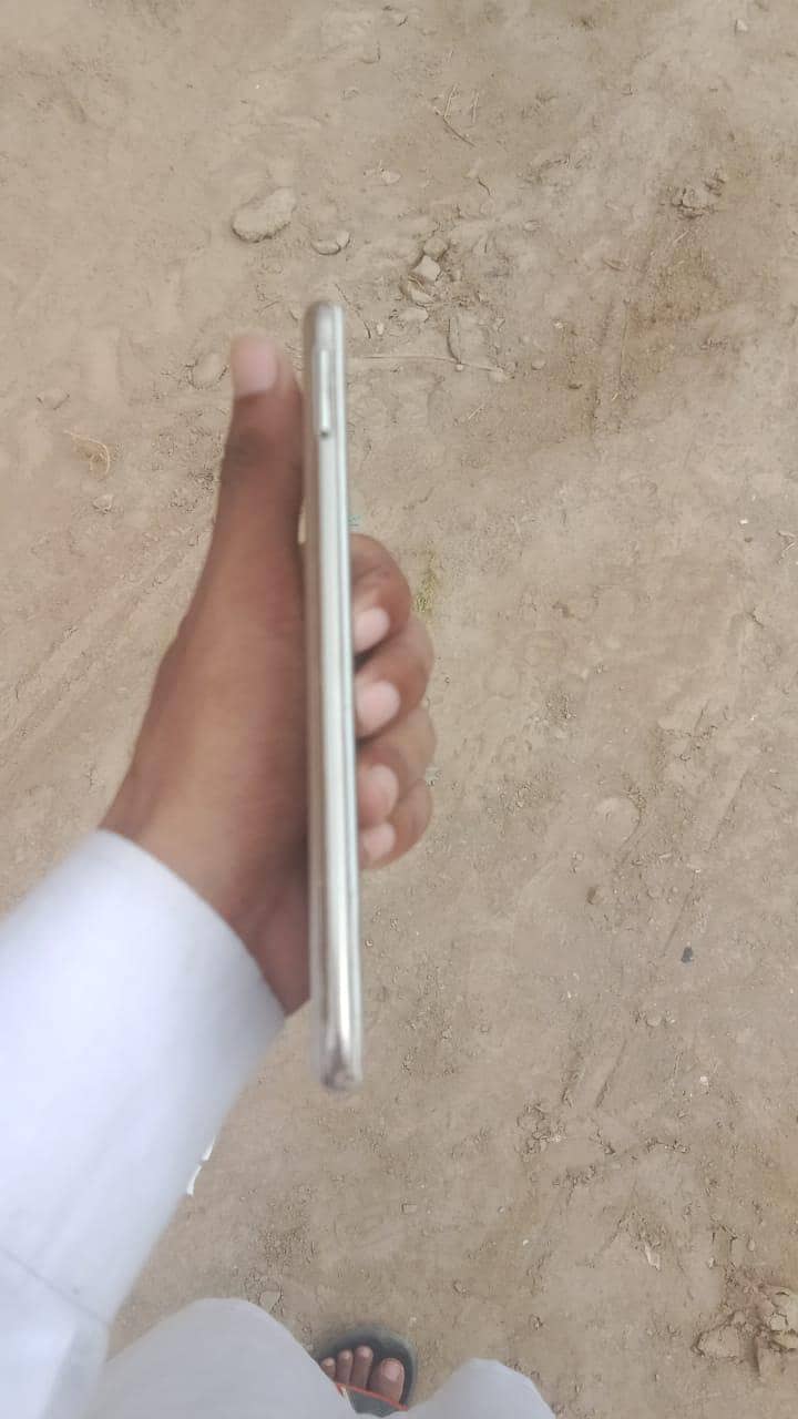 Honor 7C 4