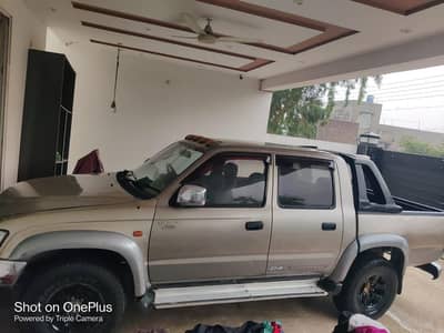 Toyota Hilux 2003