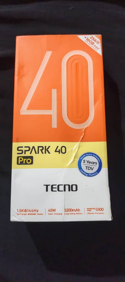 Tecno spark 40 pro