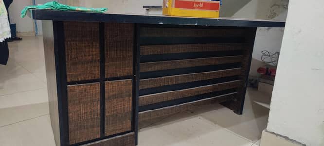 exective chair & Table for sale