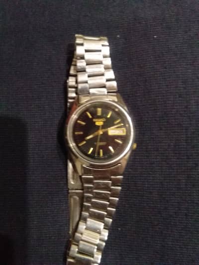 Seiko 5 Automatic Rare model (Buy 1 get 1 free)