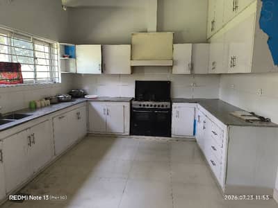 6 bedrooms & 6 bathrooms house available for rent in F10