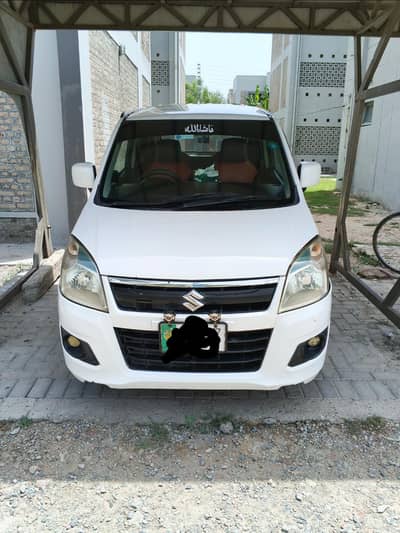 Suzuki Wagon R 2017 vxl good condition new tayer few pieces shower
