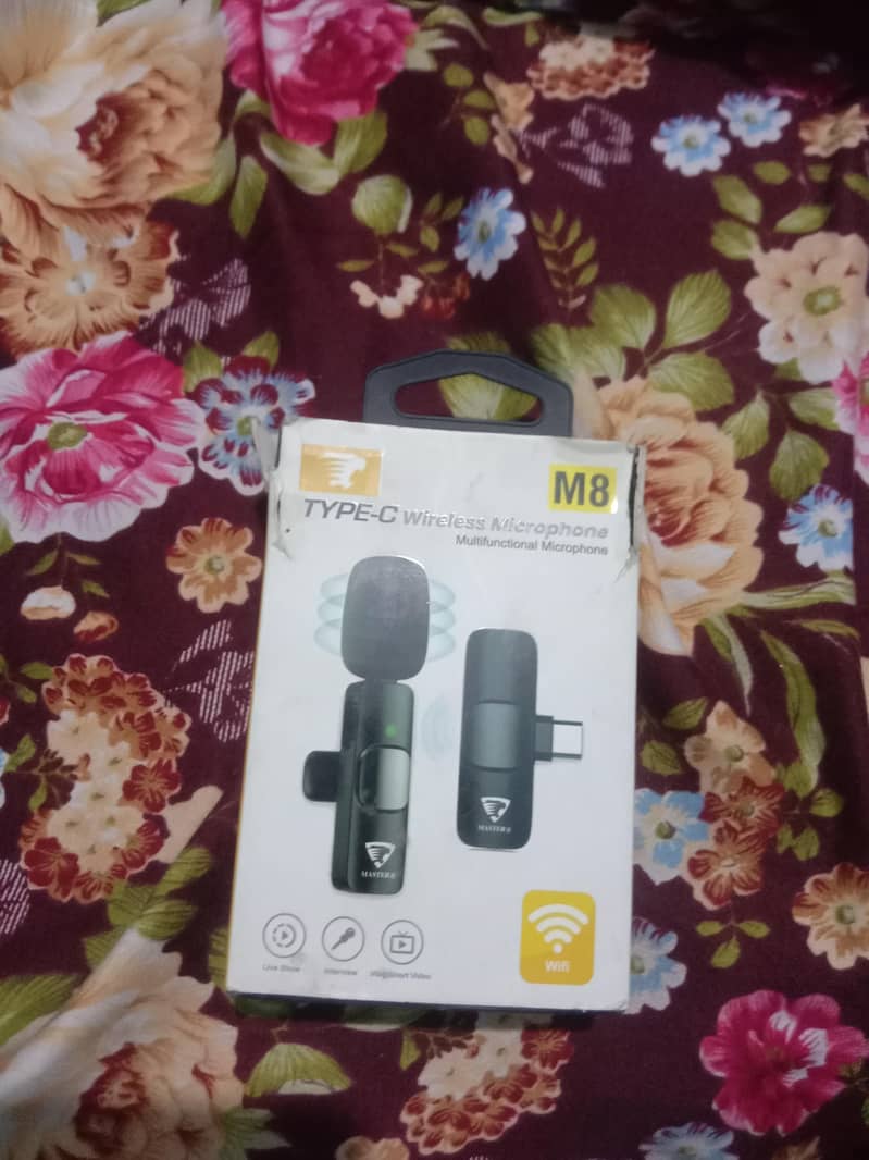 M8 TYPE C WIRELESS MICROPHONE 0