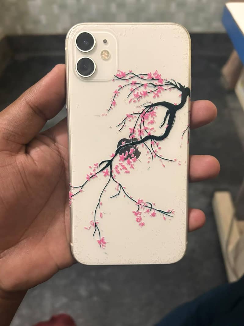 Apple iPhone 11 0