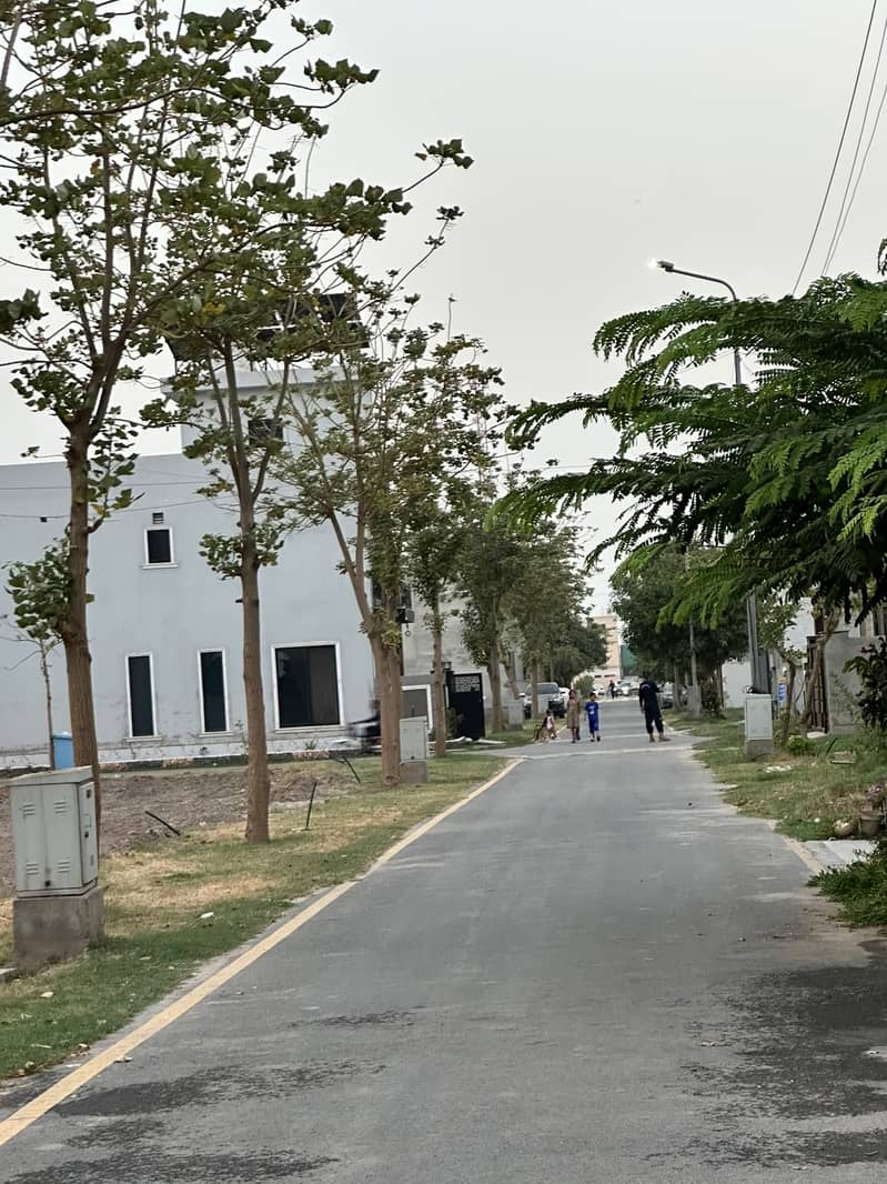 Plot with structure for Sale 2
