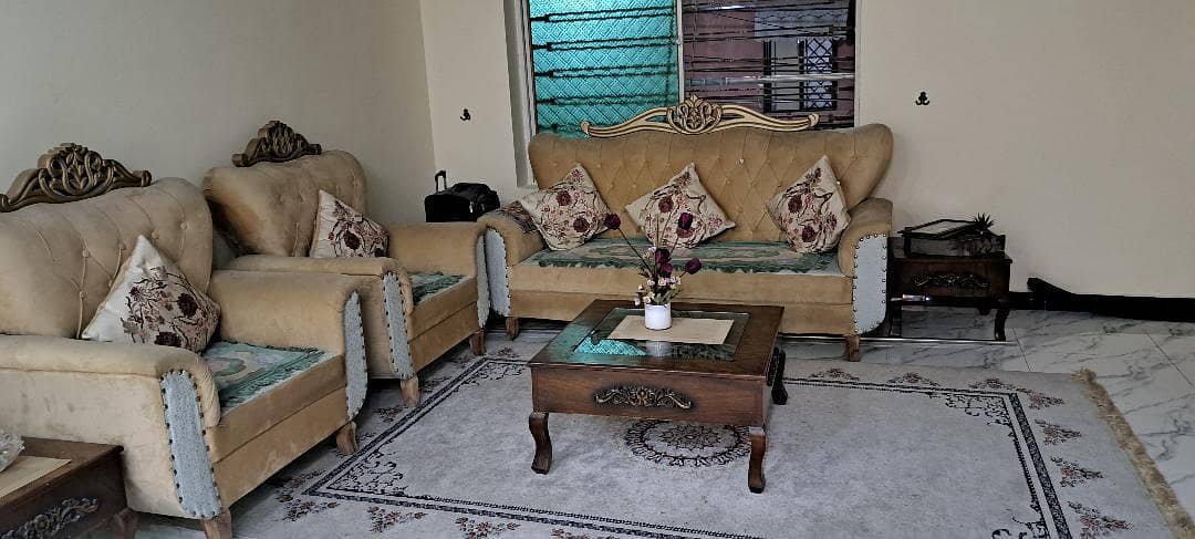 sofa set 0