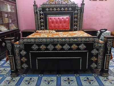 Bed set for sale in reasonable price ( Almost New)