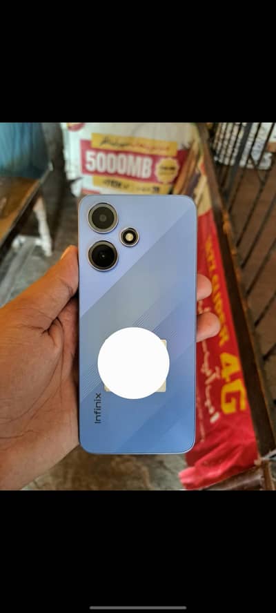 Infinix Hot 30 Play