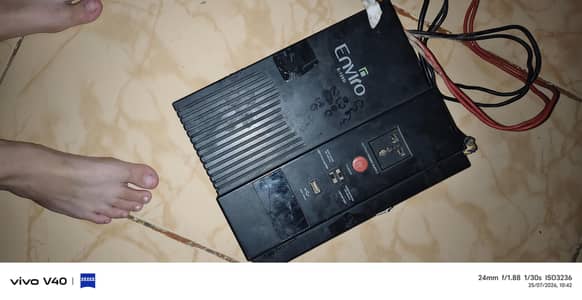Enviro 1000 Watt UPS