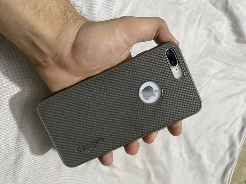 Apple iPhone 8 Plus 7