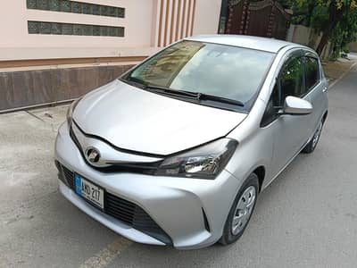 Toyota Vitz 2015