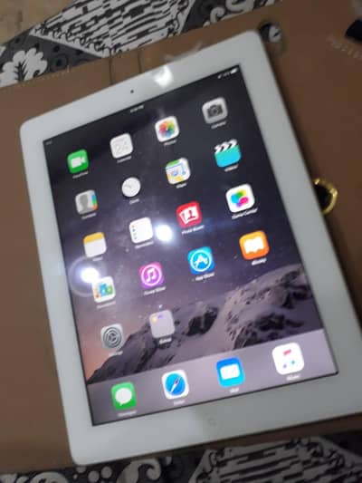 Apple Ipad totally genuine with cover