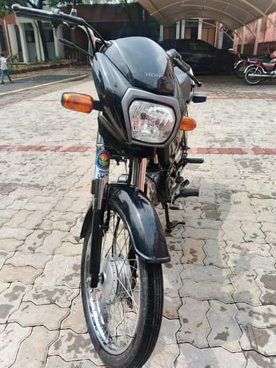 CD 70 dream black