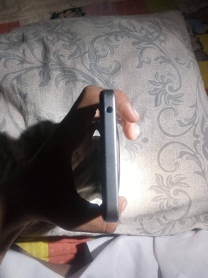 Xiaomi POCO C75 3