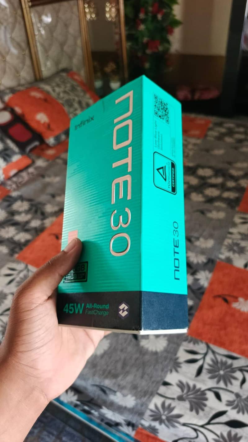 Infinix Note 30 8