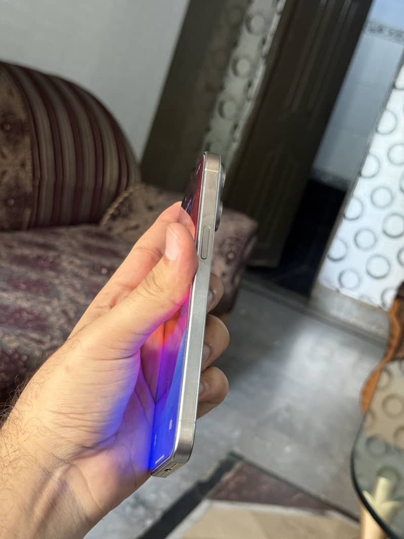 Iphone 15 Pro Max 7