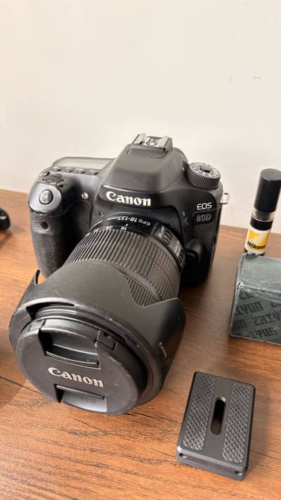Canon EOS 80D Camera + 18-135mm  Lens + 50mm STM + Battery Grip