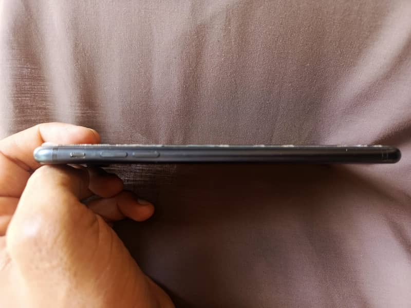 Apple iPhone 7 Plus 3