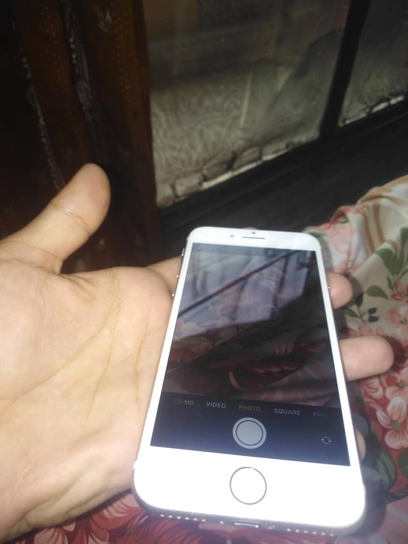 Apple iPhone 7 3
