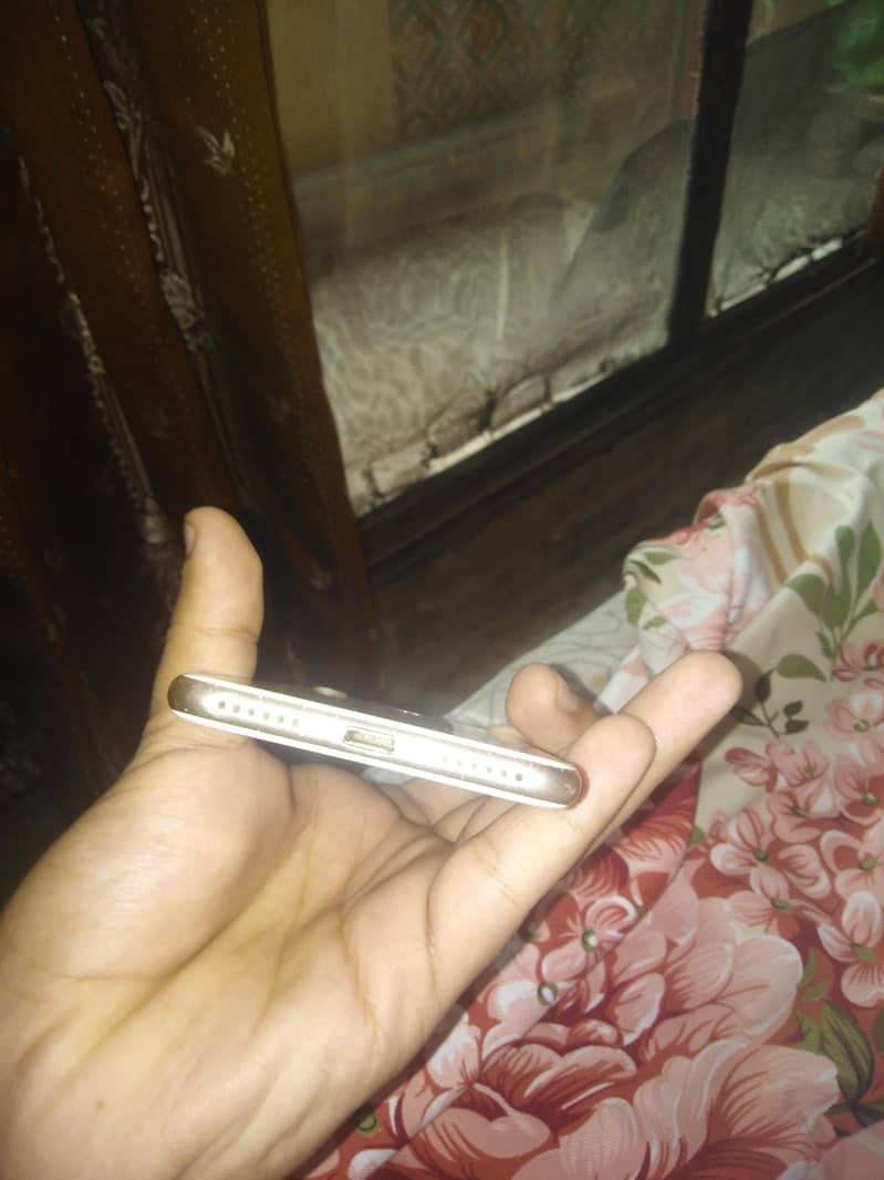 Apple iPhone 7 5